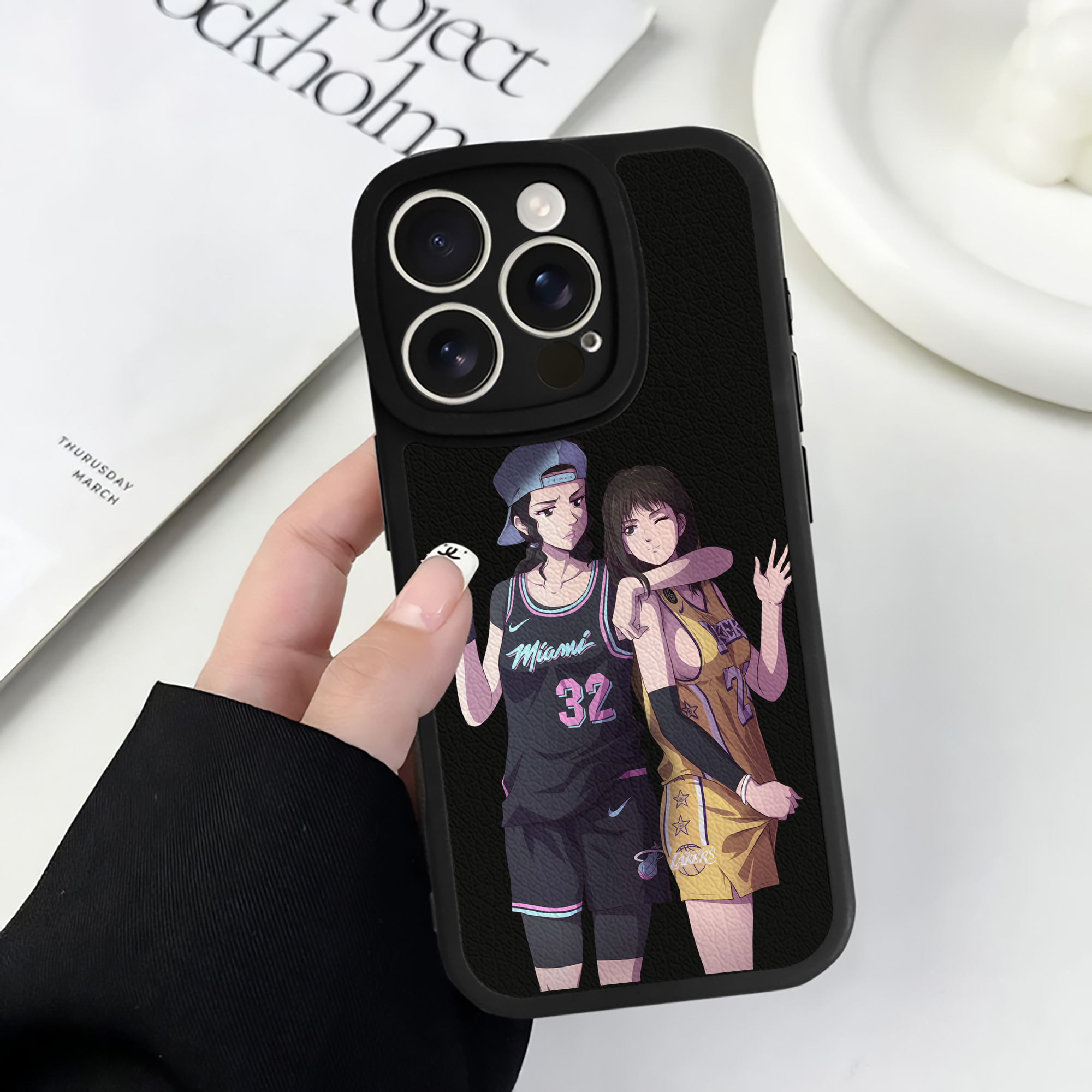 （画像用） SLAM DUNK／スラムダンク 【iPhone 16シリーズ対応】シリコンスマホケース（レザー調） 材質：シリコン